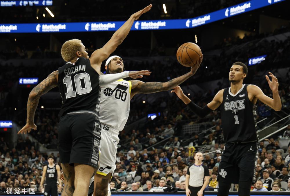 持续吸引着 持续吸引着