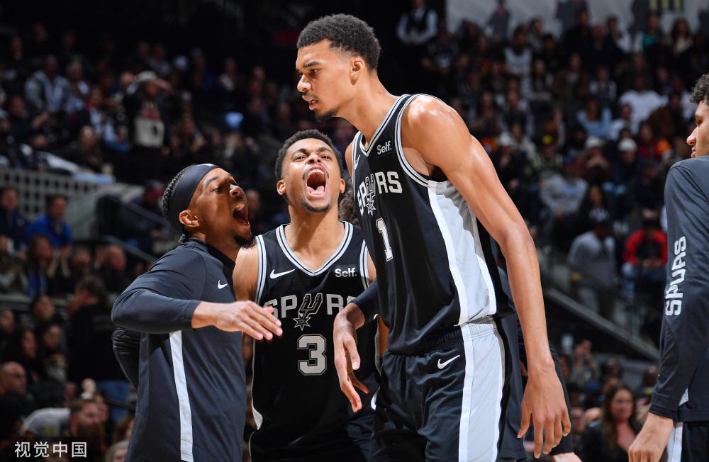 邱彪面对落 邱彪面对落