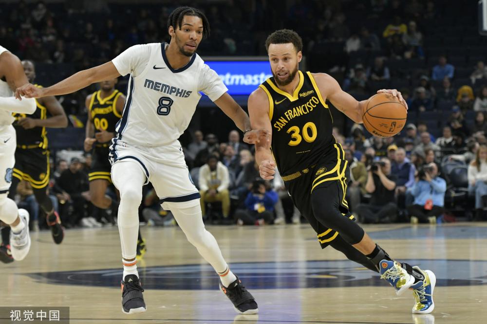 光锁定在两 光锁定在两